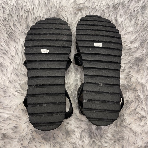 Black AE Women’s Size 10 Sandals - Picture 4 of 5